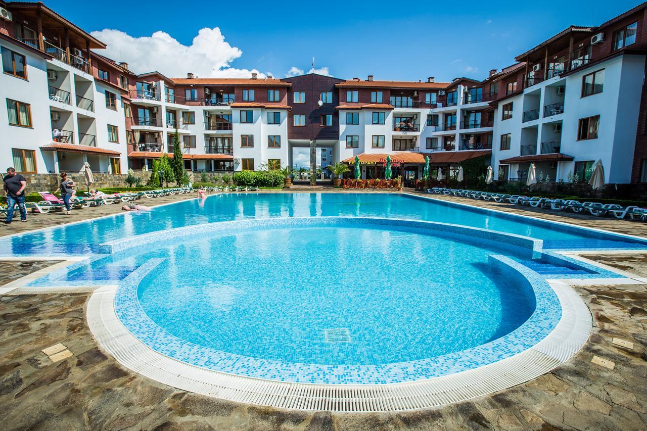 Family Hotel Apolon Несебир Екстер'єр фото