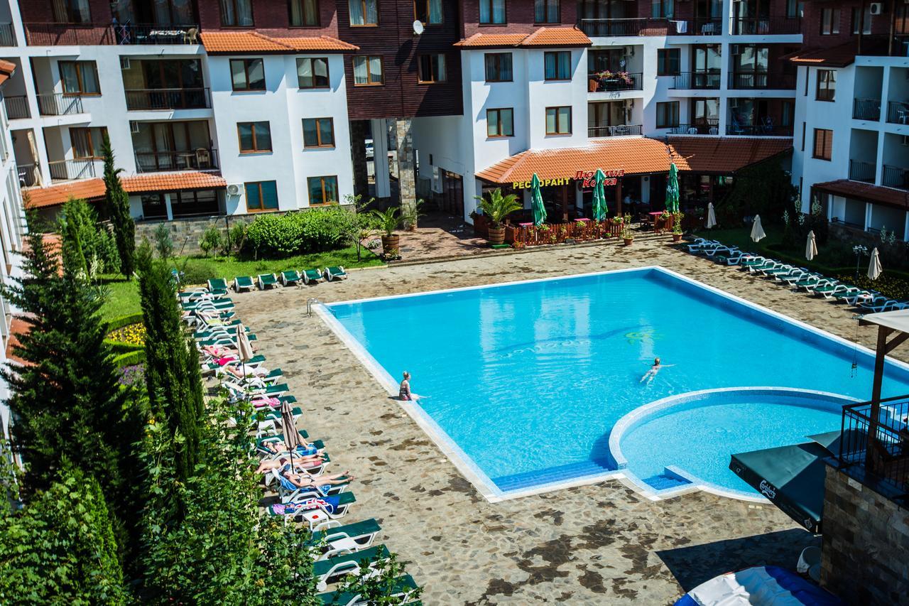 Family Hotel Apolon Несебир Екстер'єр фото
