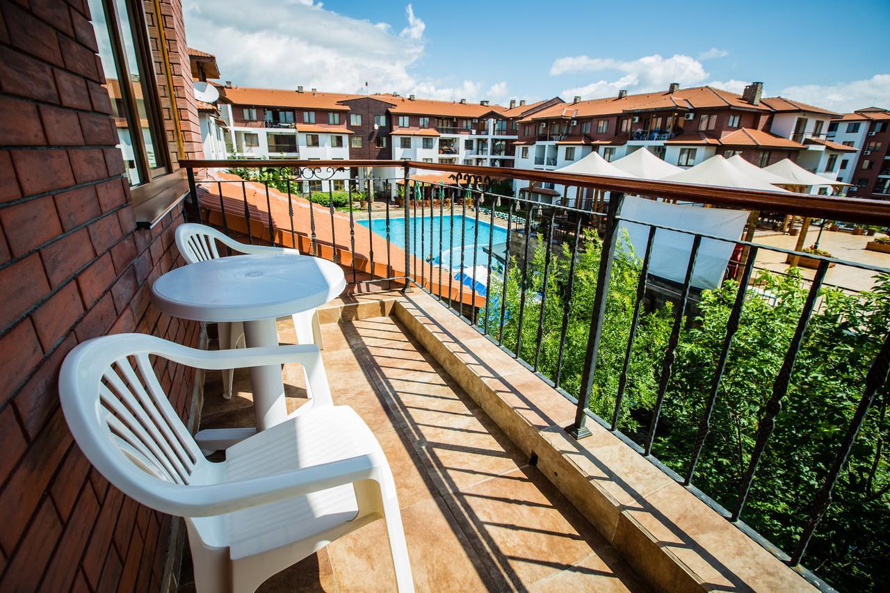Family Hotel Apolon Несебир Екстер'єр фото