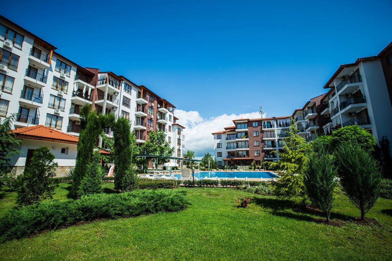 Family Hotel Apolon Несебир Екстер'єр фото