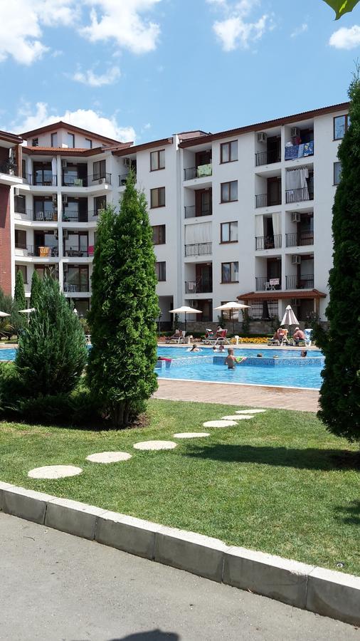 Family Hotel Apolon Несебир Екстер'єр фото