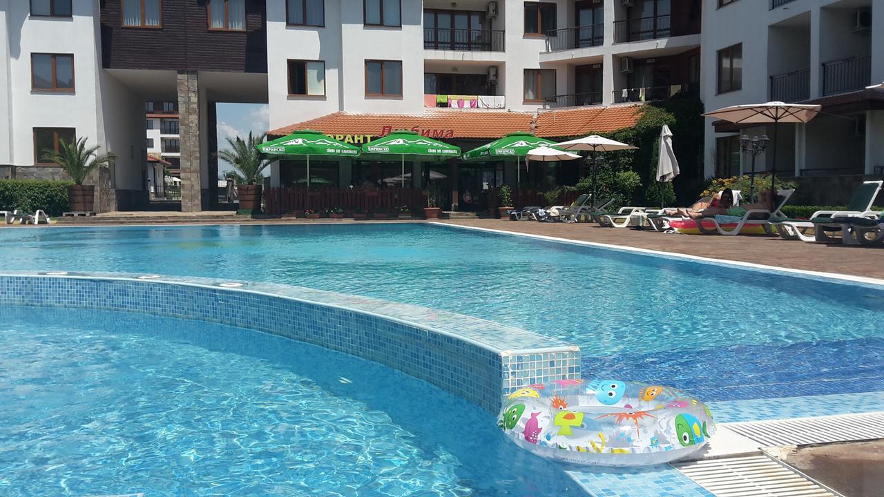 Family Hotel Apolon Несебир Екстер'єр фото